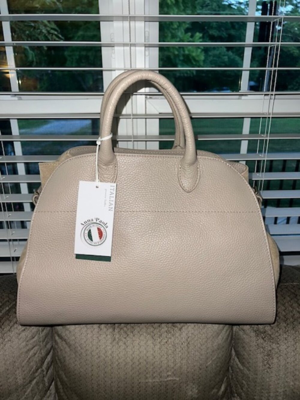 ANNA PAOLA ITALIAN LEATHER HANDBAG